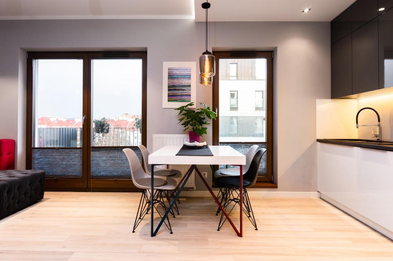 Elegant Business Accommodation With Parking - By Upstairs كراكوفيا المظهر الخارجي الصورة